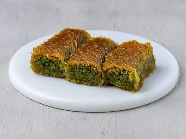 Fıstıklı Burma Kadayıf